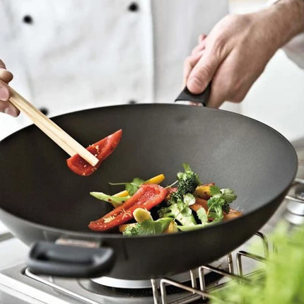 Scanpan Classic 12-1/2-Inch Wok